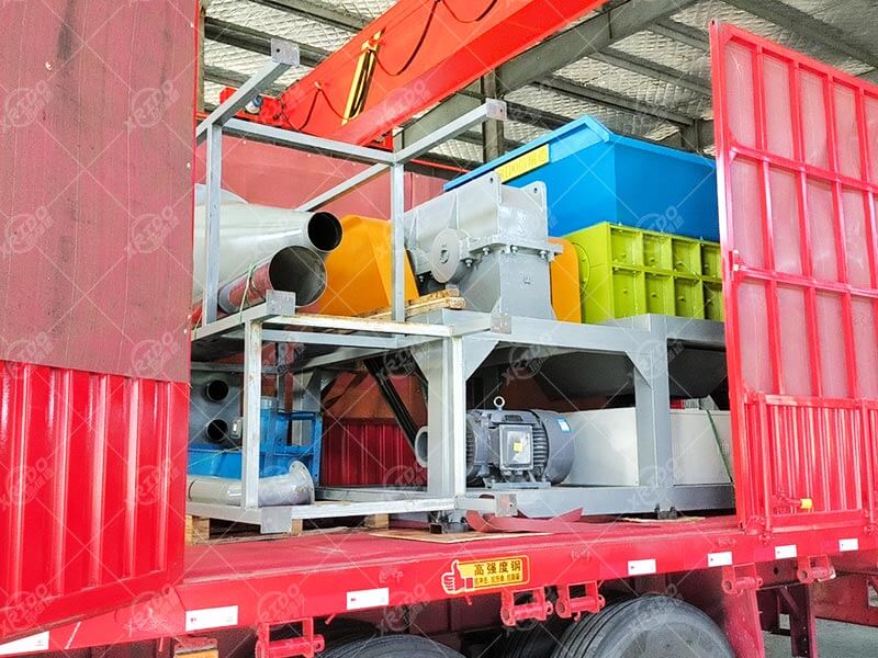 Customized 1000 model double shaft shredder delivery